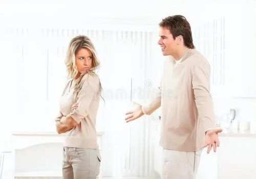 离婚后前夫主动给前妻钱算什么